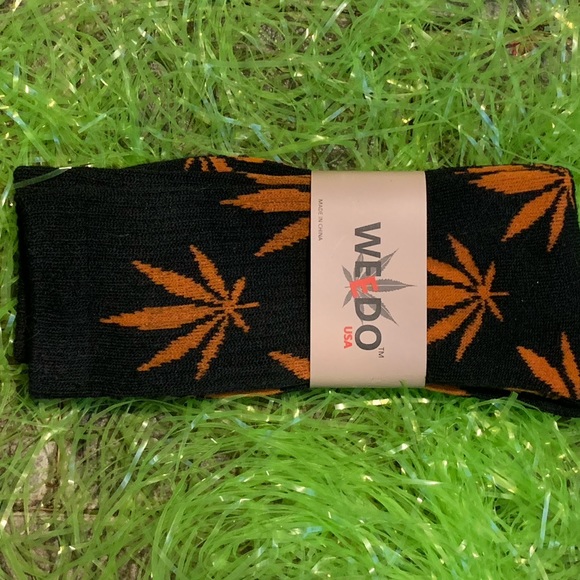 Weed socks. OSFM. - Picture 4 of 5
